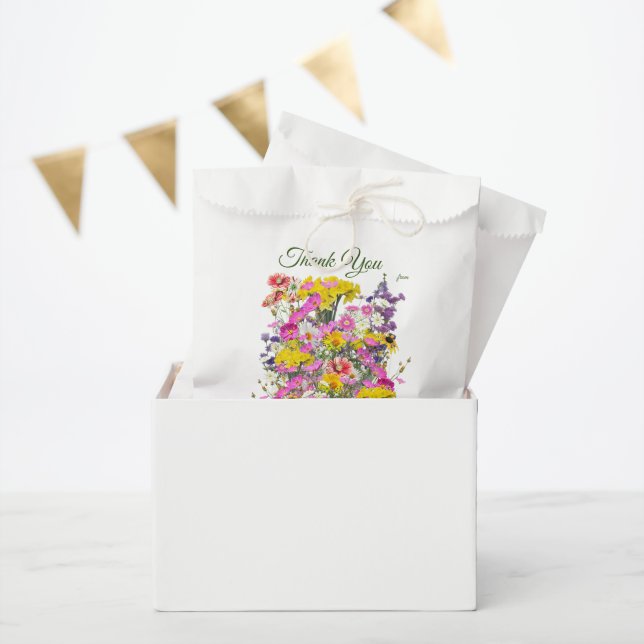 Retro Meadow Classic Flowers Favor Bag (Party)