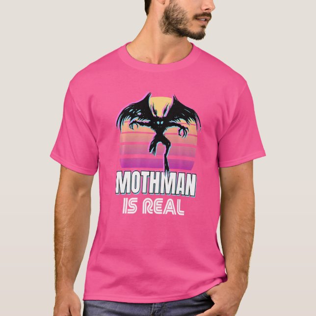 Retro Mothman 80s Cryptid Sunset   T-Shirt (Front)