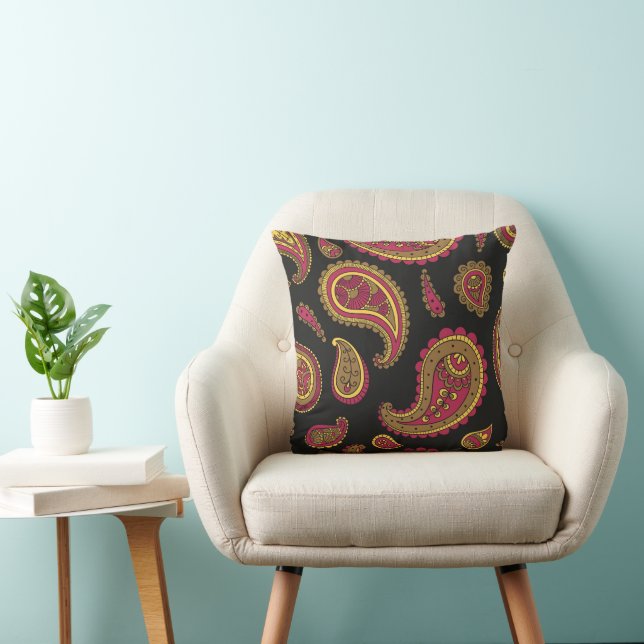 Retro Paisley Pattern Throw Pillow (Chair)