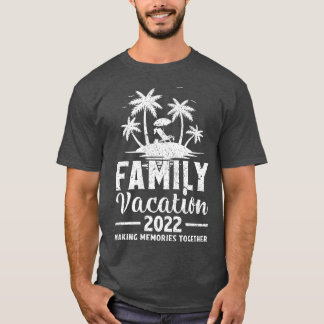 Retro Palm Tree Family Vacation 2022 Beach Sunset  T-Shirt