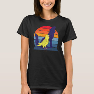 Retro Parrot I Howling Wolf I Screaming Yellow Par T-Shirt