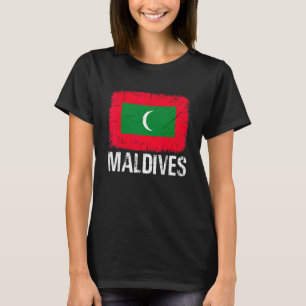 Retro Patriotic Men Women Maldives Flag Distressed T-Shirt