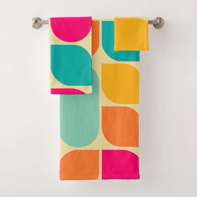 Retro pattern colored bath towel set (Insitu)