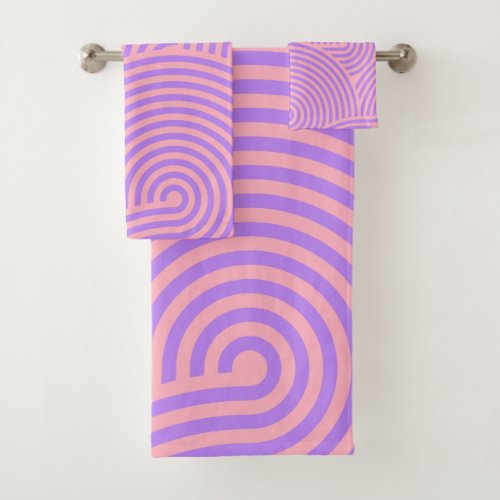 Retro Pink and Purple Groovy Lines Pattern Bath Towel Set