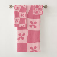 Retro Pink Checkered Floral Pattern