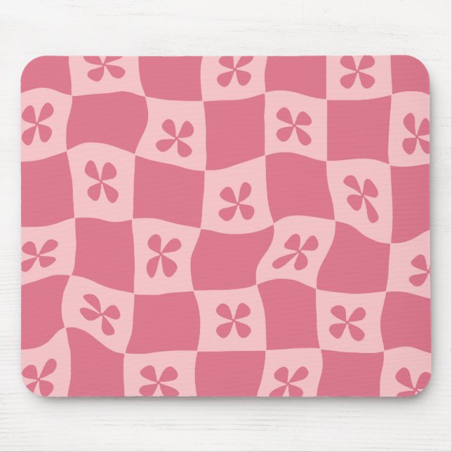 Retro Pink Checkered Floral Pattern Mouse Pad (Front)