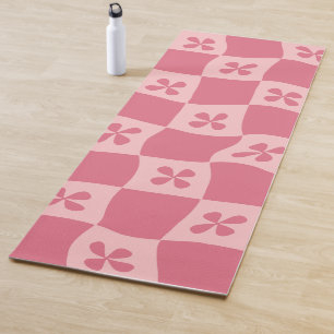 Retro Pink Checkered Floral Pattern Yoga Mat