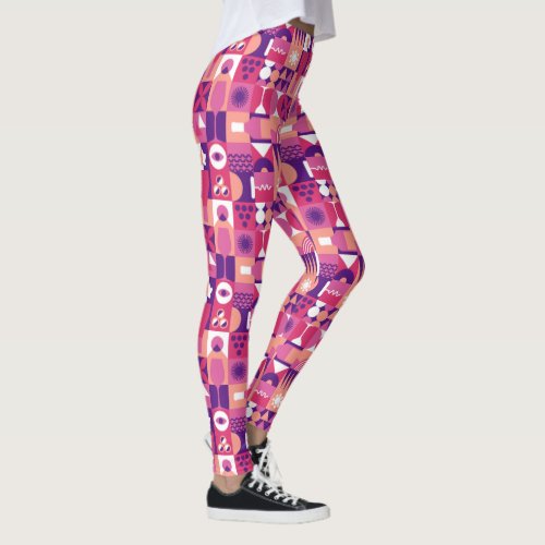 Retro Pink Purple Wine Bauhaus Pattern Leggings