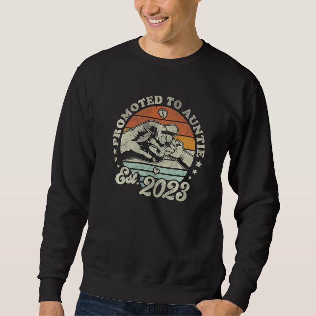 Retro Promoted To Auntie 2023 For New Auntie First Sweatshirt (Front)