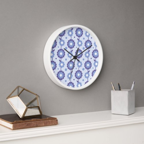 Retro purple floral design clock