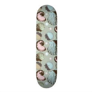 Retro Seashell Pattern Skateboard