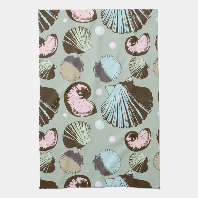 Retro Seashell Pattern Towel (Vertical)
