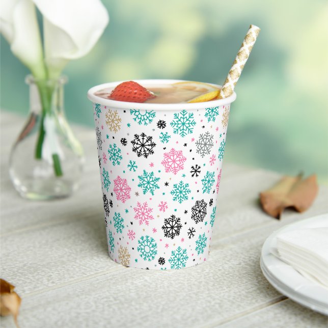 Retro Snowflakes Paper Cups (Insitu)