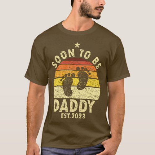 Retro Soon To Be Daddy 2023 Promoted To Daddy 2023 T_Shirt