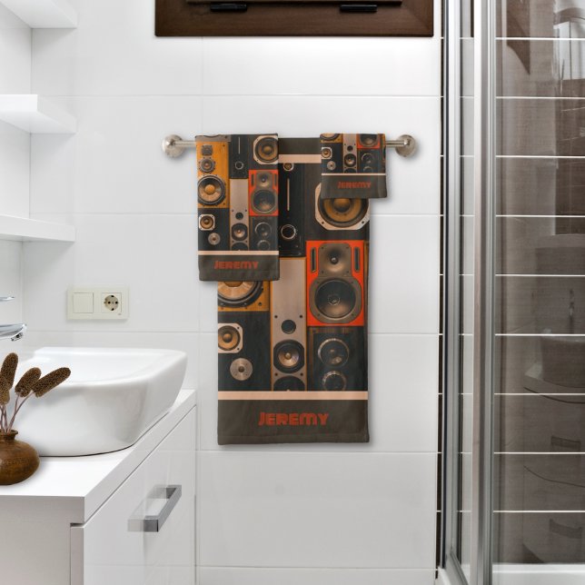 Retro Stereo Speakers Bath Towel Set (Creator Uploaded)