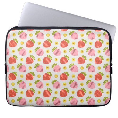 Retro Strawberry and Daisy Pattern Laptop Sleeve