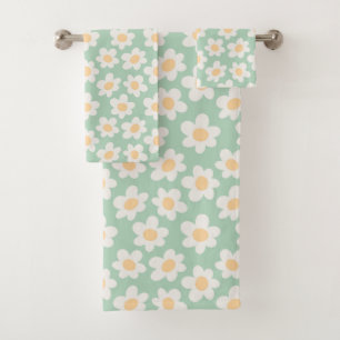 Retro style daisies in bloom on green background bath towel set