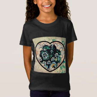 Retro Style Girl's T-shirt Feminine Heart Art