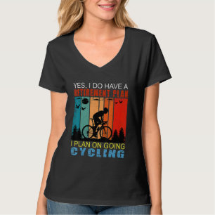 Retro Sunset Slogan Retirement Plan  I Plan On Goi T-Shirt