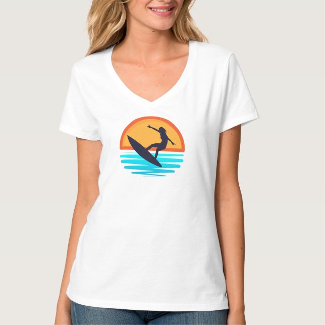 Retro Sunset Surfing _ Vintage Beach Vibes T-Shirt (Front)