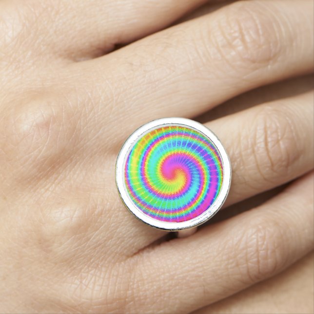 Retro Tie Dye Hippie Psychedelic Ring (In Situ)
