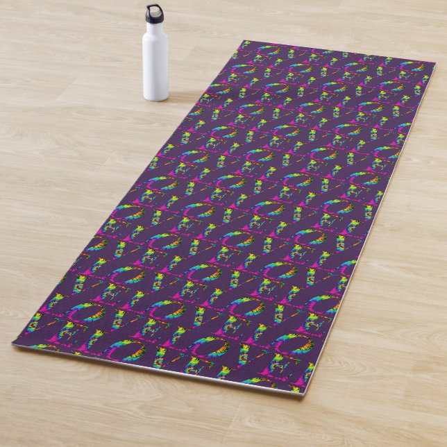 Retro Tie Dye Love Letters Pattern Yoga Mat (In Situ)