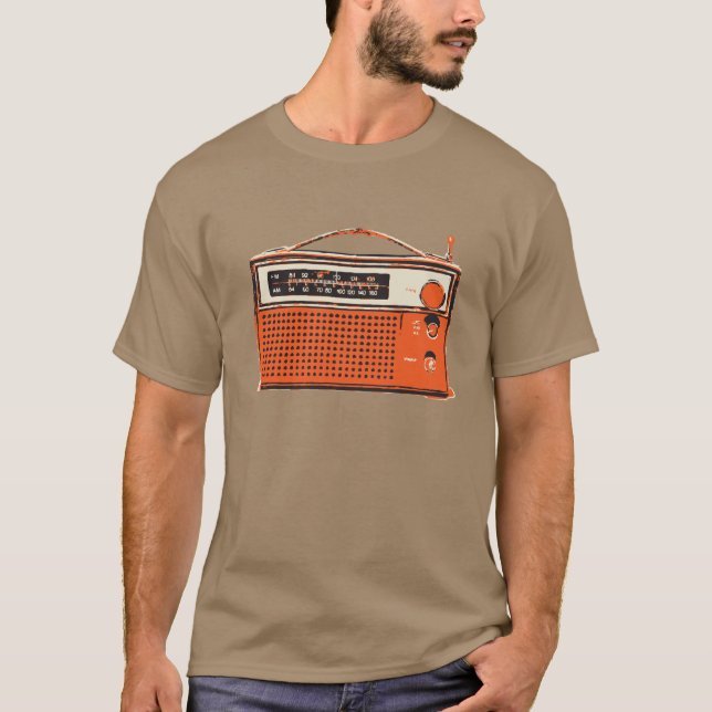 retro transistor radio T-Shirt (Front)