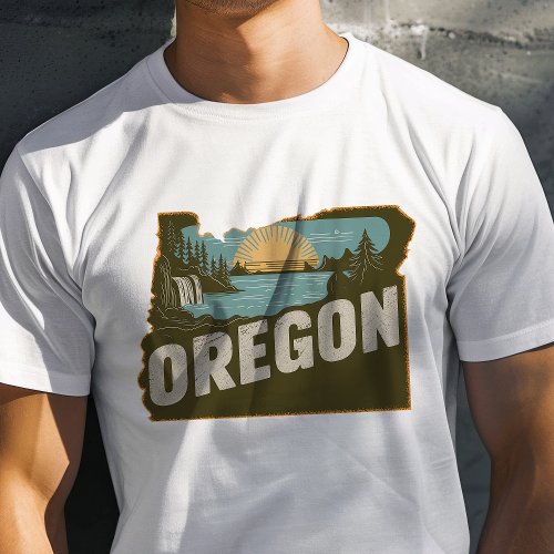 Retro Travel Iconic Oregon Graphic T_Shirt