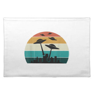 Retro UFO Attack Sunset - Cool Vintage Flying Sauc Cloth Placemat