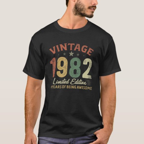 Retro Vintage 1982 40Th Birthday Decorations 40 Ye T_Shirt