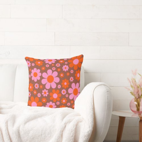 Retro Vintage 70s Floral Pattern Orange Pink Throw Pillow