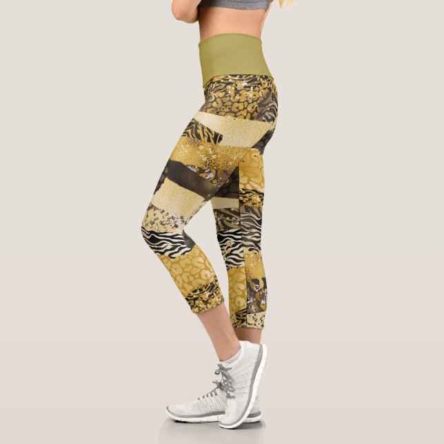 Retro Vintage Camo Patchwork Quilt Pattern Capri Leggings (Left)