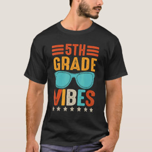 Retro Vintage Glasses 5th Grade Vibes Back To Scho T-Shirt