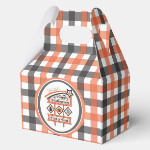 Retro Vintage Halloween Sign –Trick or Treat Plaid Favor Boxes