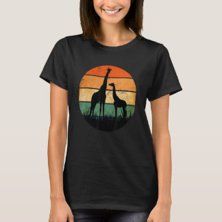 Retro Vintage Mama And Baby Giraffe Wildlife T-Shirt