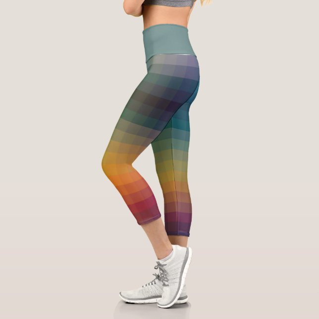 Retro Vintage Sunset Checkered Pattern Capri Leggings (Left)