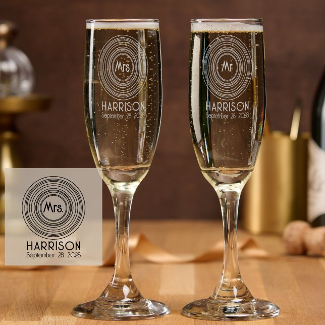Retro Vinyl Record Mr and Mrs Toasting Glasses (Personalized Vinyl Record Mr. and Mrs. Champagne Toasting 
flutes)