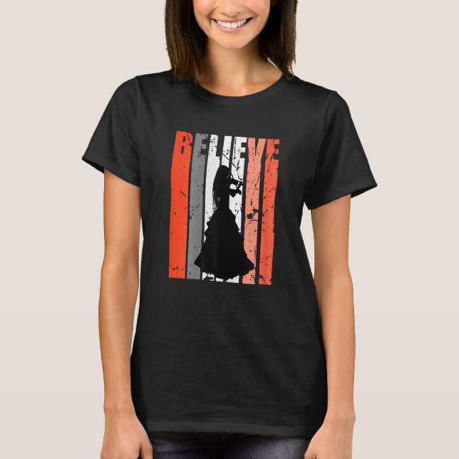 Retro Violinist Believe Plays The Violin Quotes T-Shirt (Front)