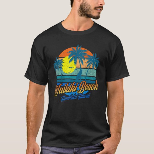Retro Waikiki Beach Honolulu Hawaii Summer Beach V T-Shirt (Front)