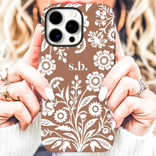 Retro Wildflower Mocha Mousse Floral Monogram Iphone 16 Pro Max Case