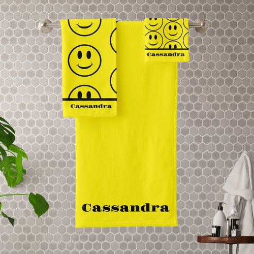 Retro Yellow Happy Face Smiling  Bath Towel Set