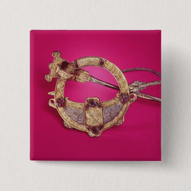 Reverse of the Tara Brooch Button (Front)