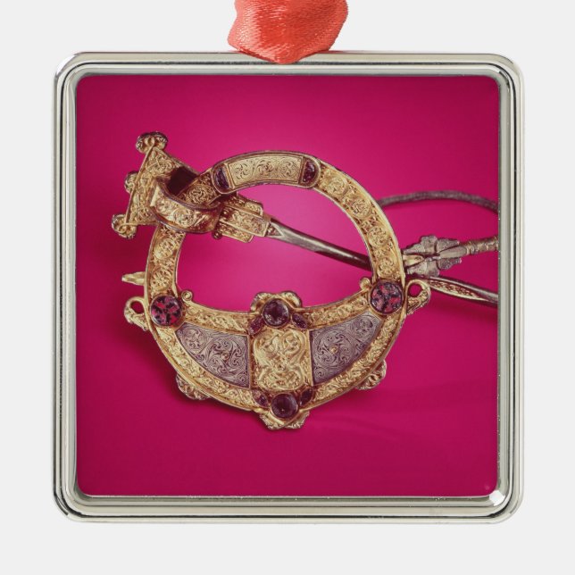 Reverse of the Tara Brooch Metal Ornament (Front)