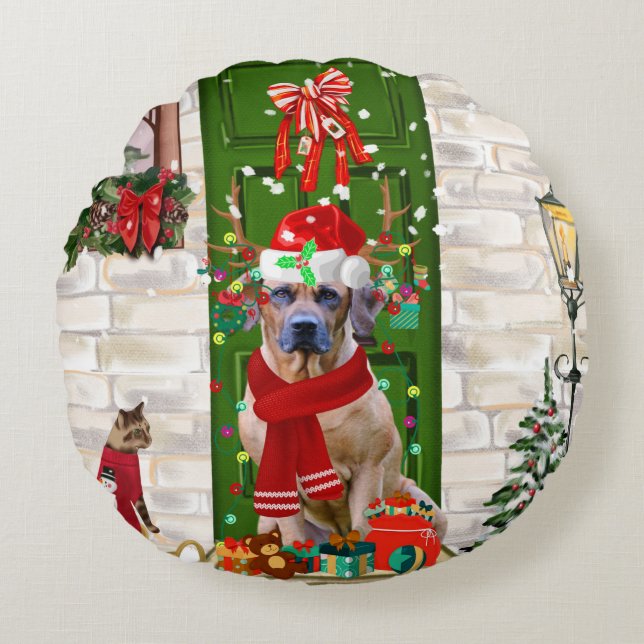 Rhodesian Ridgeback Dog Christmas  Round Pillow (Front)