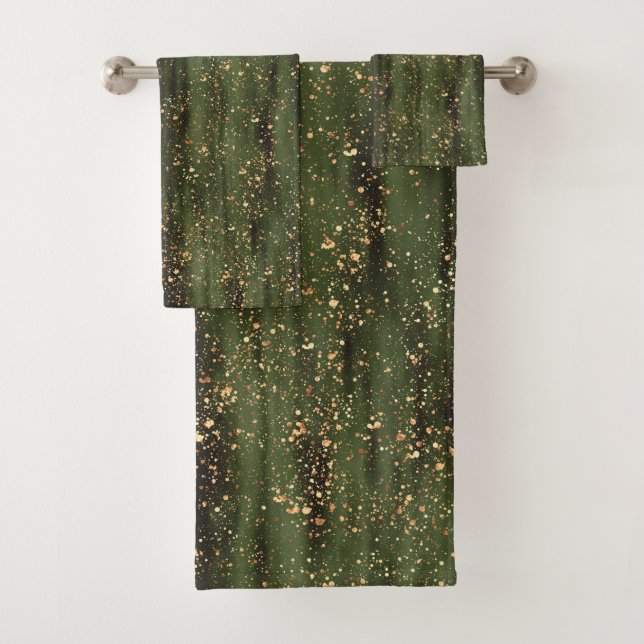 Rich Green and Gold Abstract Sparkle Pattern Bath Towel Set (Insitu)