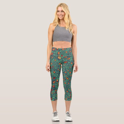 Rich Orchard Vintage Tree Pattern Capri Leggings