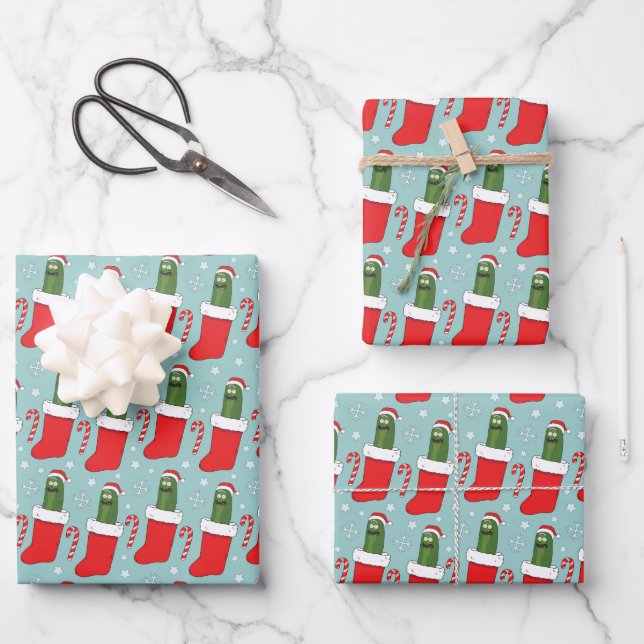 Rick and Morty | Christmas Pickle Rick Pattern Wrapping Paper Sheets (Front)