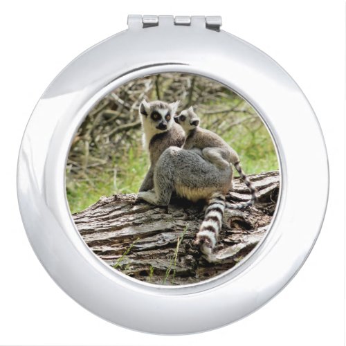 RING_TAILED LEMUR   COMPACT MIRROR