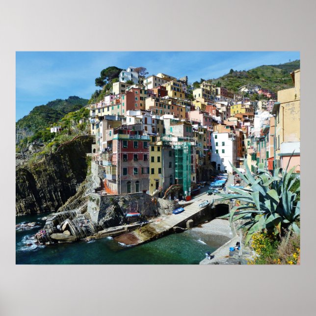 Riomaggiore, Cinque Terre, Italy Poster (Front)