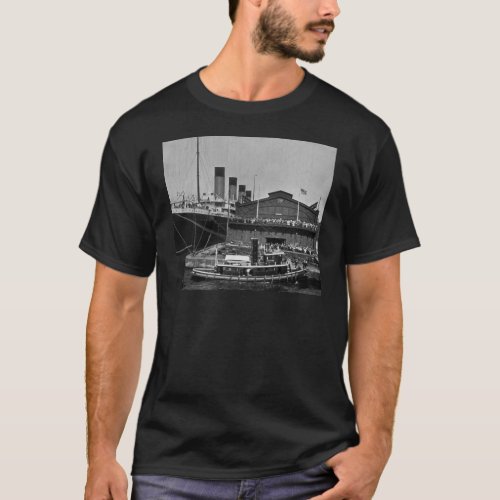 RMS Olympic at Pier 59 Vintage Glass Slide 1911 T_Shirt